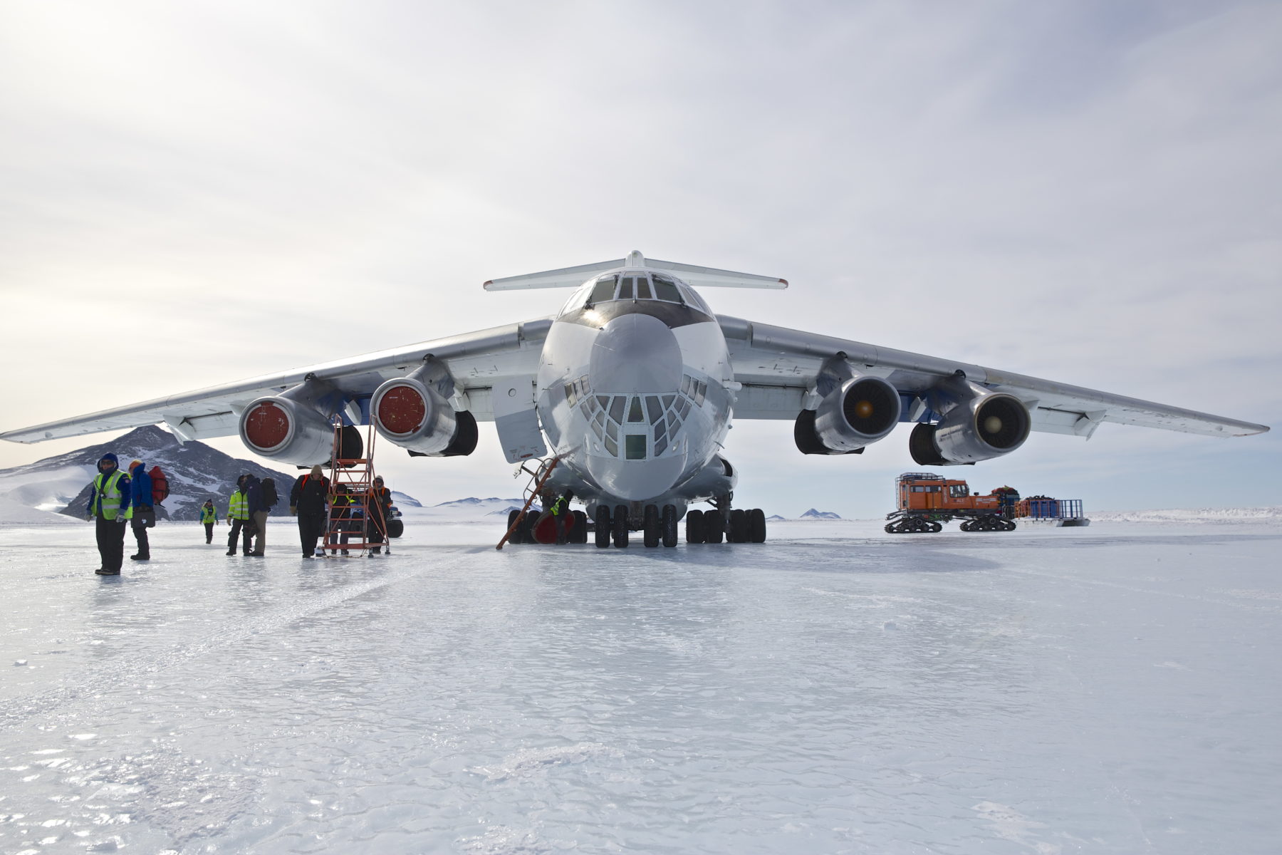 climb Vinson seven summits