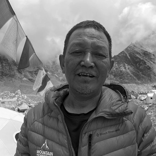 Tshering Sherpa headshot